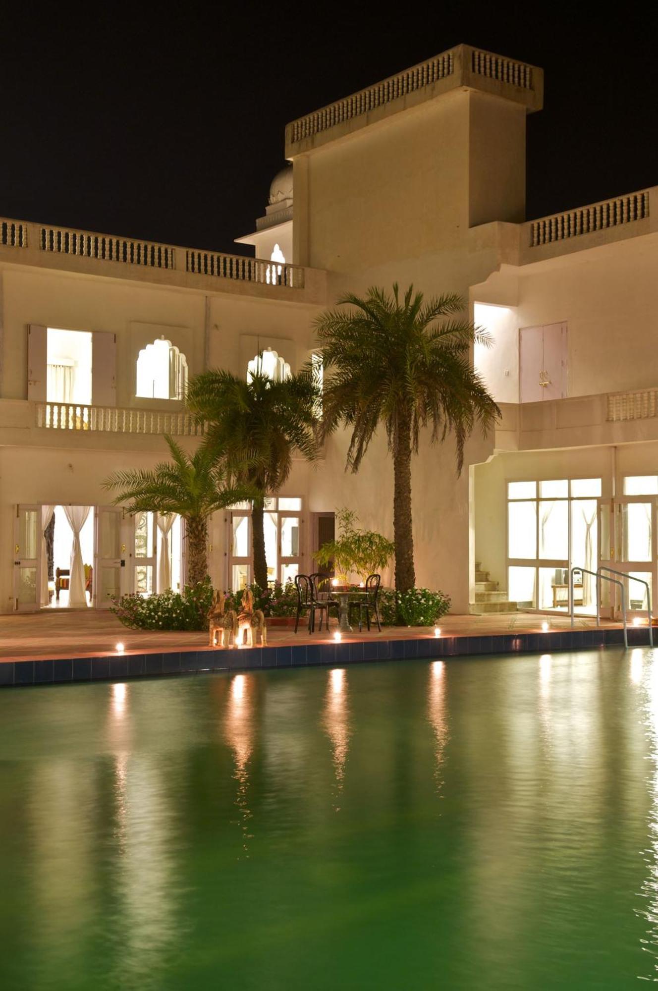 Savista Retreat Hotel Jaipur Exterior foto