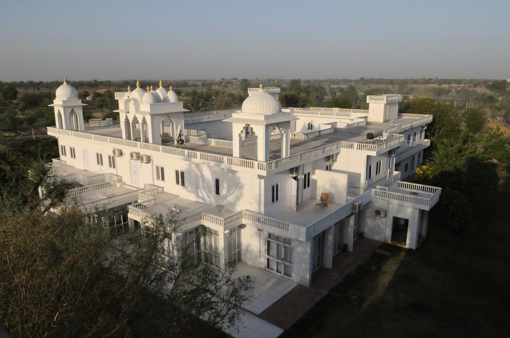 Savista Retreat Hotel Jaipur Exterior foto